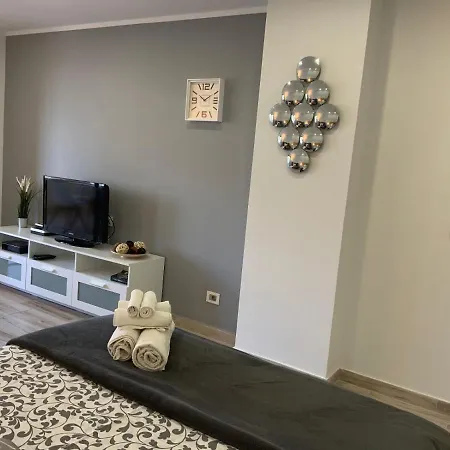 Boutique لوس كريستيانوس